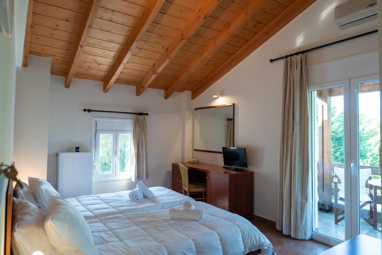 Corinthian Village Vrahati Extérieur photo