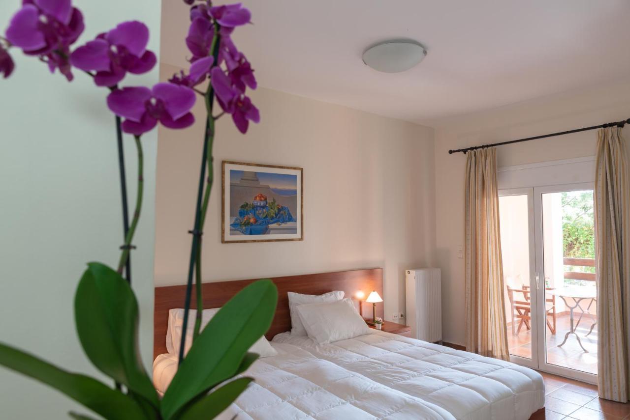 Corinthian Village Vrahati Extérieur photo