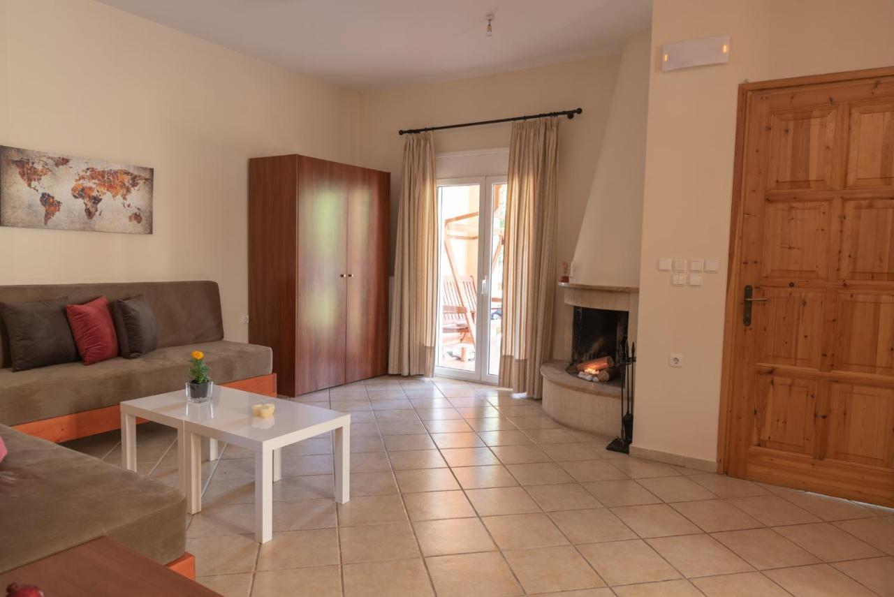 Corinthian Village Vrahati Extérieur photo