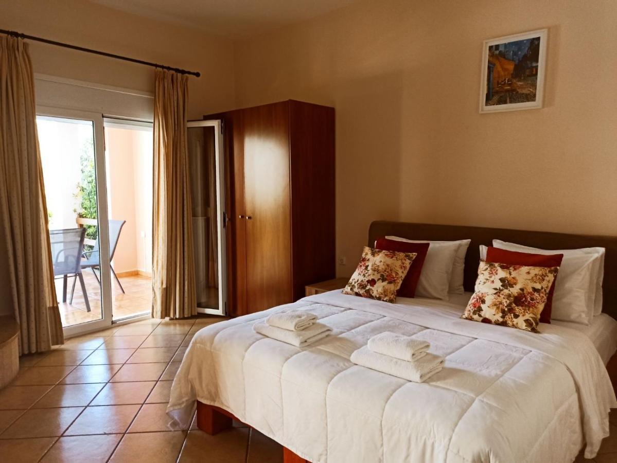 Corinthian Village Vrahati Extérieur photo